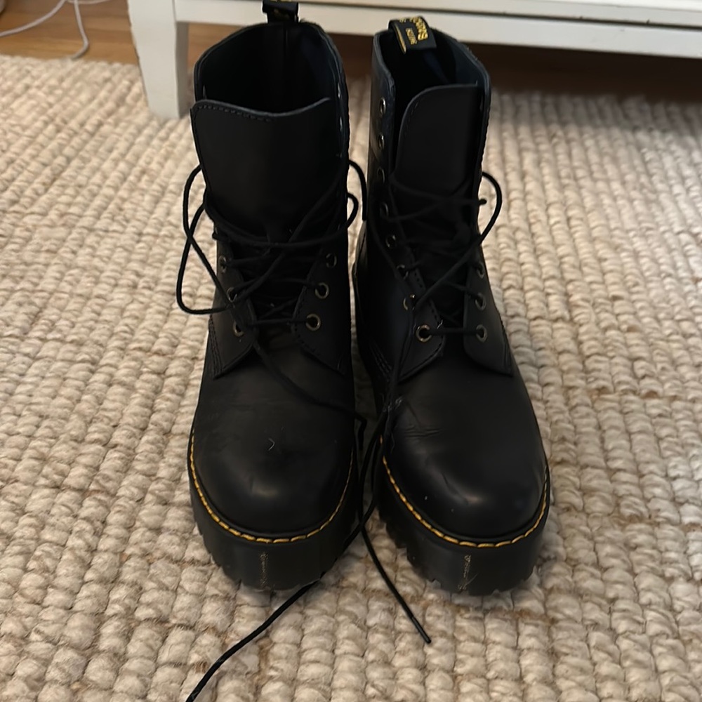 Dr. Martens Women's Shriver Hi Fashion Boot, Black Burnished Wyoming, US Size 9